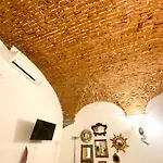 Nest In Florence